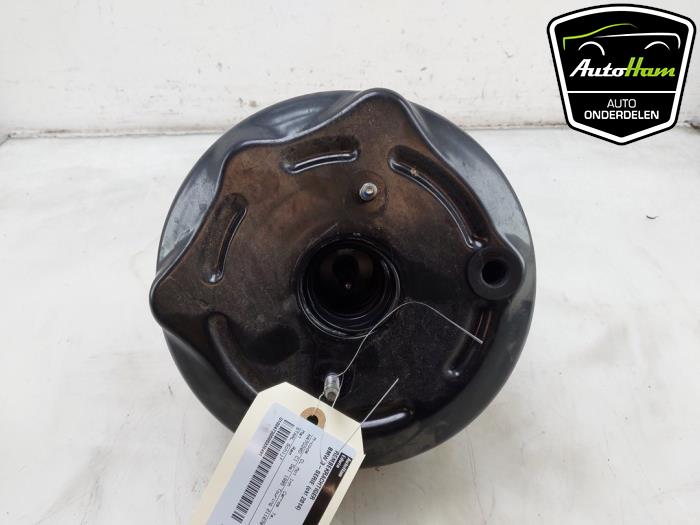 Gebruikte Rembekrachtiger BMW 3 serie Touring (F31) 325d 2.0 16V Prijs € 95,00 Margeregeling aangeboden door AutoHam