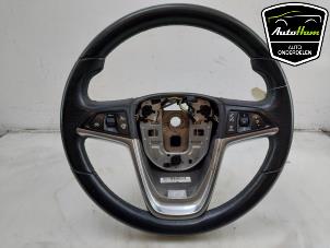 Gebruikte Stuurwiel Opel Astra J Sports Tourer (PD8/PE8/PF8) 1.6 CDTI 16V Prijs € 75,00 Margeregeling aangeboden door AutoHam