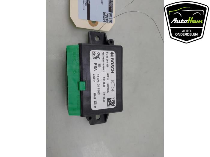 Gebruikte PDC Module Peugeot 308 SW (L4/L9/LC/LJ/LR) 1.2 12V e-THP PureTech 130 Prijs € 35,00 Margeregeling aangeboden door AutoHam