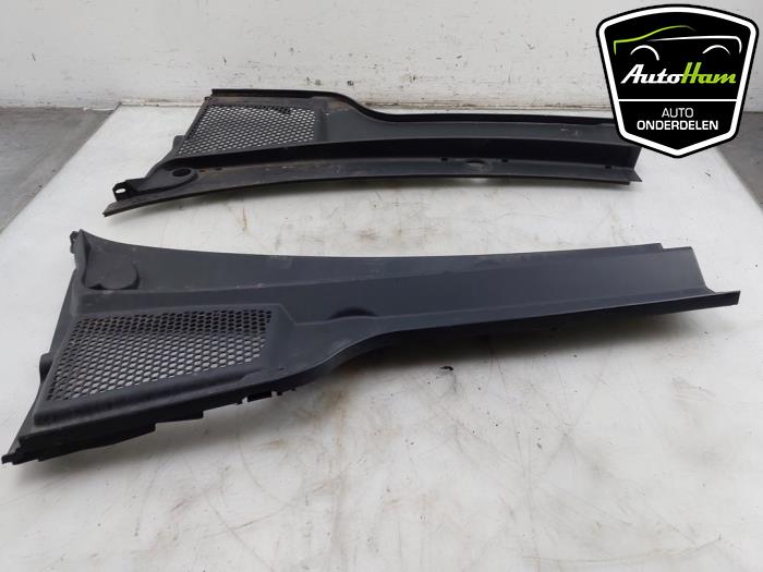 Gebruikte Paravan Seat Arona (KJX) 1.0 TSI 12V Prijs € 25,00 Margeregeling aangeboden door AutoHam