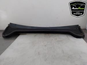 Gebruikte Paravent Ford Focus 4 1.0 Ti-VCT EcoBoost 12V 125 Prijs € 50,00 Margeregeling aangeboden door AutoHam