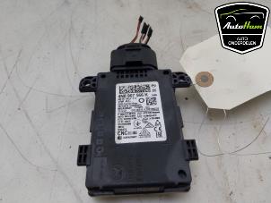 Gebruikte Side assist sensor Porsche Cayenne III (9YA) 3.0 V6 24V Turbo E-Hybrid Prijs € 395,00 Margeregeling aangeboden door AutoHam