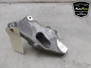 Gebruikte Motorrubber Mercedes AMG GT (C190) 4.0 R V8 Biturbo Prijs € 95,00 Margeregeling aangeboden door AutoHam