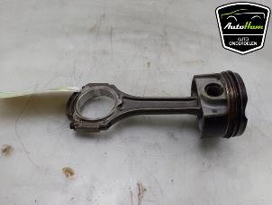 Gebruikte Zuiger Mercedes AMG GT (C190) 4.0 R V8 Biturbo Prijs € 175,00 Margeregeling aangeboden door AutoHam