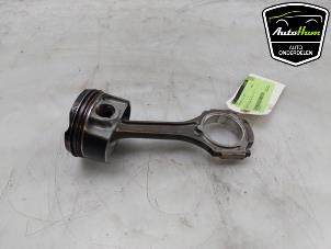 Gebruikte Zuiger Mercedes AMG GT (C190) 4.0 R V8 Biturbo Prijs € 175,00 Margeregeling aangeboden door AutoHam