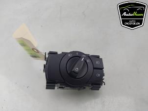 Gebruikte Licht Schakelaar BMW 3 serie (E92) 335i 24V Prijs € 25,00 Margeregeling aangeboden door AutoHam
