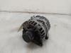 Dynamo van een Mercedes-Benz A (W176) 1.6 A-180 16V 2016