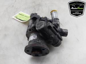 Gebruikte Pomp Servo BMW 3 serie (E92) 335i 24V Prijs € 250,00 Margeregeling aangeboden door AutoHam