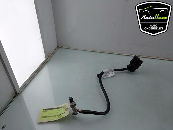 Gebruikte Accu sensor Volvo XC60 II (UZ) 2.0 T8 16V Recharge, Twin Engine AWD Prijs € 15,00 Margeregeling aangeboden door AutoHam