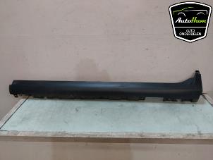 Gebruikte Sideskirt links BMW X3 (F25) xDrive 20i 2.0 16V Twin Power Turbo Prijs € 75,00 Margeregeling aangeboden door AutoHam