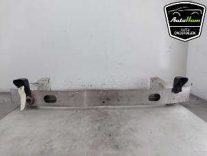 Gebruikte Bumperbalk voor BMW X3 (F25) xDrive 20i 2.0 16V Twin Power Turbo Prijs € 175,00 Margeregeling aangeboden door AutoHam