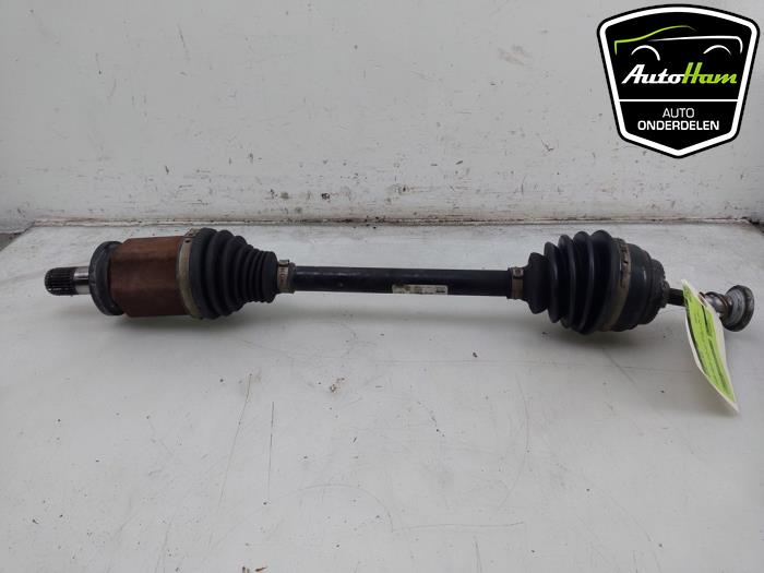 Gebruikte Aandrijfas links-voor BMW X3 (F25) xDrive 20i 2.0 16V Twin Power Turbo Prijs € 150,00 Margeregeling aangeboden door AutoHam