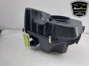 Gebruikte Luchtfilterhuis BMW X3 (F25) xDrive 20i 2.0 16V Twin Power Turbo Prijs € 125,00 Margeregeling aangeboden door AutoHam