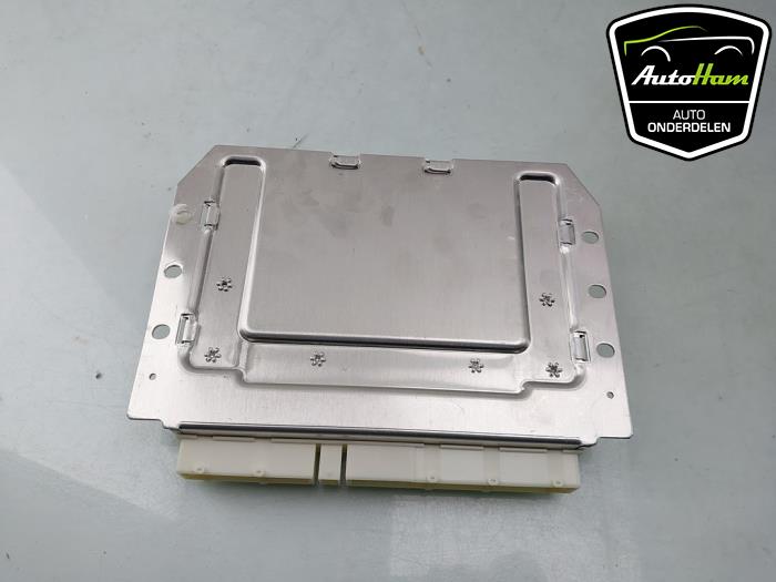 Computer Diversen van een Volvo XC60 II (UZ) 2.0 T8 16V Recharge, Twin Engine AWD 2021