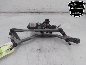 Gebruikte Ruitenwismotor + Mechaniek Renault Clio IV Estate/Grandtour (7R) 0.9 Energy TCE 12V Prijs € 115,00 Margeregeling aangeboden door AutoHam