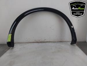 Gebruikte Wielrand achter Volkswagen Tiguan (CT1) 1.5 eHybrid 272 Prijs € 125,00 Margeregeling aangeboden door AutoHam