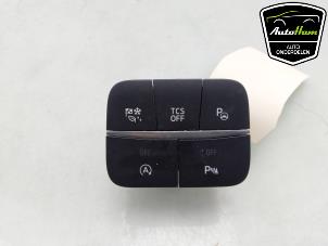 Gebruikte Schakelaar Ford Puma 1.0 Ti-VCT EcoBoost Hybrid 12V Prijs € 15,00 Margeregeling aangeboden door AutoHam