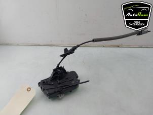 Gebruikte Deurslot Mechaniek 4Deurs links-voor Ford Puma 1.0 Ti-VCT EcoBoost Hybrid 12V Prijs € 25,00 Margeregeling aangeboden door AutoHam