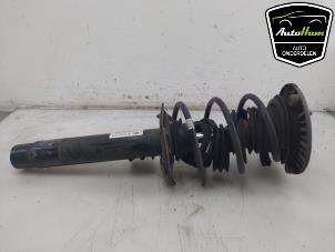 Gebruikte Schokdemper rechts-voor BMW 1 serie (F20) 116i 1.6 16V Prijs € 50,00 Margeregeling aangeboden door AutoHam