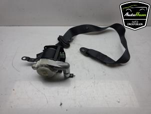 Gebruikte Veiligheidsgordel rechts-voor Nissan Pixo (D31S) 1.0 12V Prijs € 50,00 Margeregeling aangeboden door AutoHam