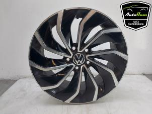 Gebruikte Velg Volkswagen Golf VIII (CD1) 2.0 TDI BlueMotion 16V Prijs € 275,00 Margeregeling aangeboden door AutoHam