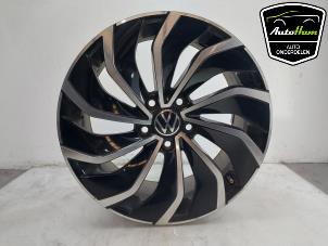 Gebruikte Velg Volkswagen Golf VIII (CD1) 2.0 TDI BlueMotion 16V Prijs € 275,00 Margeregeling aangeboden door AutoHam