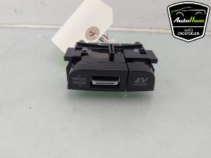 Gebruikte Schakelaar Toyota Corolla (E21) 1.8 VVTi 16V Hybrid Prijs € 20,00 Margeregeling aangeboden door AutoHam