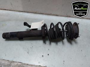 Gebruikte Schokdemper rechts-voor BMW 3 serie Touring (E91) 320i 16V Prijs € 50,00 Margeregeling aangeboden door AutoHam