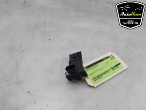 Gebruikte Luchthoeveelheidsmeter Toyota Corolla (E21) 1.8 VVTi 16V Hybrid Prijs € 35,00 Margeregeling aangeboden door AutoHam