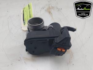 Gebruikte Gasklephuis Opel Corsa F (UB/UH/UP) 1.2 12V 75 Prijs € 20,00 Margeregeling aangeboden door AutoHam