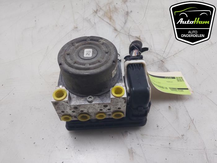 Gebruikte ABS Pomp Opel Corsa F (UB/UH/UP) 1.2 12V 75 Prijs € 125,00 Margeregeling aangeboden door AutoHam