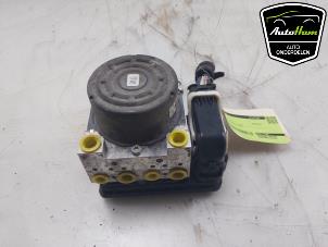 Gebruikte ABS Pomp Opel Corsa F (UB/UH/UP) 1.2 12V 75 Prijs € 125,00 Margeregeling aangeboden door AutoHam