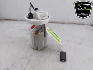 Gebruikte Tank element Pomp Ford Puma 1.0 Ti-VCT EcoBoost Hybrid 12V Prijs € 25,00 Margeregeling aangeboden door AutoHam