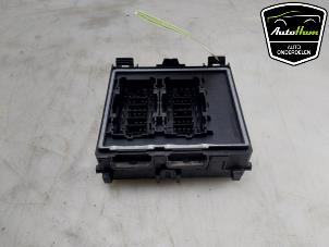 Gebruikte Zekeringkast Ford Puma 1.0 Ti-VCT EcoBoost Hybrid 12V Prijs € 150,00 Margeregeling aangeboden door AutoHam