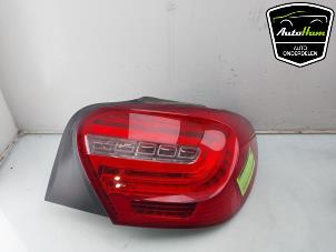 Gebruikte Achterlicht rechts Mercedes A (W176) 1.6 A-180 16V Prijs € 195,00 Margeregeling aangeboden door AutoHam