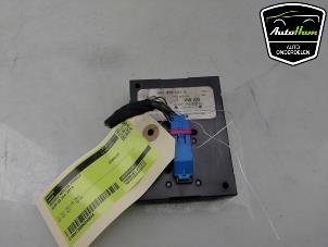 Gebruikte Module keyless vehicle Audi Q3 (8UB/8UG) 2.0 16V TFSI Quattro Prijs € 75,00 Margeregeling aangeboden door AutoHam