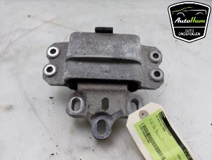 Gebruikte Versnellingsbak Steun Volkswagen Golf V (1K1) 2.0 GTI 16V FSI Turbo Prijs € 20,00 Margeregeling aangeboden door AutoHam