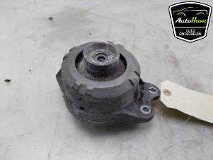 Gebruikte Motorrubber Mercedes GLC (X253) 2.0 260 16V 4-Matic Prijs € 35,00 Margeregeling aangeboden door AutoHam