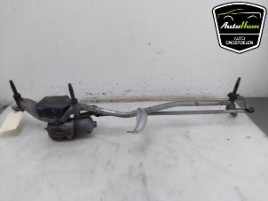 Gebruikte Ruitenwismotor + Mechaniek Mercedes GLC (X253) 2.0 260 16V 4-Matic Prijs € 175,00 Margeregeling aangeboden door AutoHam