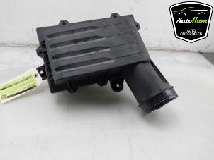 Gebruikte Luchtfilterhuis Skoda Octavia Combi (NXAC) 1.0 TSI e-TEC 12V Prijs € 75,00 Margeregeling aangeboden door AutoHam