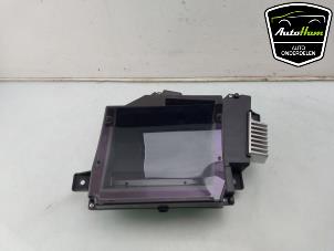 Gebruikte Head-up display Opel Insignia Sports Tourer 2.0 CDTI 16V Prijs € 295,00 Margeregeling aangeboden door AutoHam