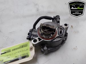 Gebruikte Vacuumpomp Rembekrachtiging Ford Transit Connect (PJ2) 1.5 EcoBlue Prijs € 25,00 Margeregeling aangeboden door AutoHam