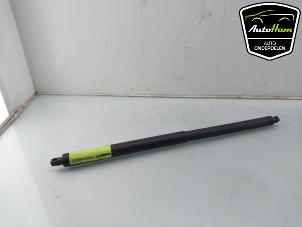 Gebruikte Kofferdekseldemper rechts-achter Opel Insignia Sports Tourer 2.0 CDTI 16V Prijs € 50,00 Margeregeling aangeboden door AutoHam