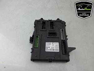 Gebruikte Module Bodycontrol Renault Kadjar (RFEH) 1.2 Energy TCE 130 Prijs € 125,00 Margeregeling aangeboden door AutoHam