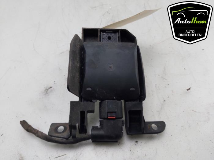 Gebruikte Dode hoek sensor Seat Tarraco 1.5 TSI ACT 16V Prijs € 125,00 Margeregeling aangeboden door AutoHam