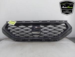 Gebruikte Grille Seat Tarraco 1.5 TSI ACT 16V Prijs € 95,00 Margeregeling aangeboden door AutoHam