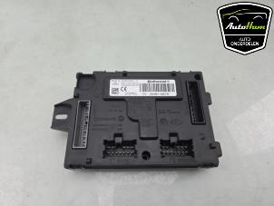 Gebruikte Computer Body Control Renault Captur (2R) 1.2 TCE 16V EDC Prijs € 50,00 Margeregeling aangeboden door AutoHam