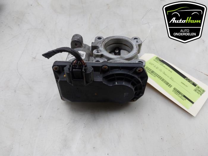 Gebruikte Gasklephuis Renault Captur I (2R) 1.2 TCE 16V EDC Prijs € 20,00 Margeregeling aangeboden door AutoHam
