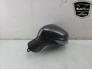 Gebruikte Spiegel Buiten links Ford Fiesta 7 1.0 EcoBoost 12V 100 Prijs € 125,00 Margeregeling aangeboden door AutoHam