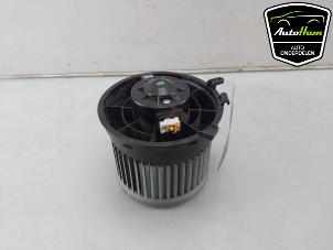 Gebruikte Aanjager Nissan Qashqai (J10) 1.6 16V Prijs € 75,00 Margeregeling aangeboden door AutoHam